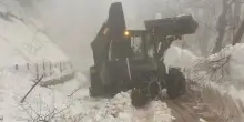 Abruzzo, hotel sotto la neve a Passolanciano. Viabilit&agrave; ripristinata