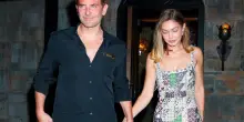 Gigi Hadid e Bradley Cooper avvistati con gli anelli. Cosa sappiamo