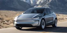 Tesla richiama quasi 3 milioni di auto in Cina per maniglie difettose