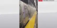 Maltempo a New York, pioggia allaga la metropolitana