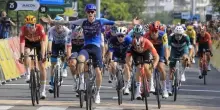Giro del Delfinato: Jake Stewart vince la 5^ tappa, cade Evenepoel