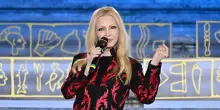 Sanremo 2026, abito Patty Pravo seconda serata Festival: look, stilista