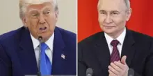 Putin e Trump atterrati in Alaska. La stretta di mano e poi in auto insieme