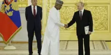 L&rsquo;uranio del Niger viaggia verso Mosca (se i jihadisti lo fanno passare)