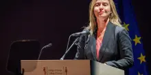 Cosa sappiamo del fermo dell'ex ministra Federica Mogherini e dell'ex ambasciatore Sannino