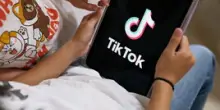 TikTok cede la divisione negli Stati Uniti. Accordo da 14 miliardi per evitare il bando