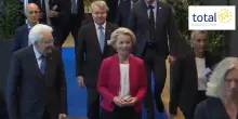 Mattarella accolto da von der Leyen alla Commissione europea | VIDEO
