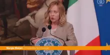 Migranti, Meloni "Aprire dibattito su alcune convenzioni Ue"
