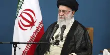 “Non si fida più nemmeno delle sue guardie” Khamenei circondato dal Mossad
