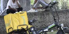 Glovo, scatta il bonus per i rider che lavorano nell'afa