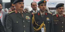 Il "ricatto" di Haftar: giallo in Libia, bloccati Piantedosi e delegazione Ue