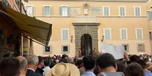 Castel Gandolfo, il day after: "Giornata storica. Il Papa innova la tradizione percorrendo il paese"