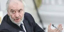 De Luca, su Gergiev chi decide limite tra opinione e propaganda?