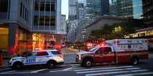 Strage in un grattacielo a New York: uomo spara all'impazzata, quanti sono i morti