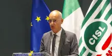 Allarmante rapporto della Cisl: “Fuga dei giovani dell'Emilia-Romagna verso l'estero”