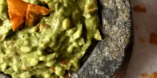 Botulino, in Sardegna morta una 62enne che aveva mangiato guacamole