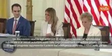 Melania Trump alle Big Tech: Dobbiamo trattare Ai con guida attenta come faremmo con un figlio