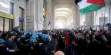 ProPal all'assalto in tutta Italia. Stazione di Milano sotto assedio: scene di guerriglia urbana