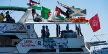 Flotilla, la portavoce rientra in Italia. "Pronti al dialogo ma non rinunciamo alla missione"