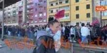 Corteo pro Gaza sulla Prenestina a Roma, i manifestanti cantano "Bella ciao"