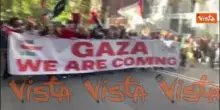 "Kill Bibi", il cartello contro Netanyahu con la Sposa di Tarantino al corteo pro Gaza a Roma