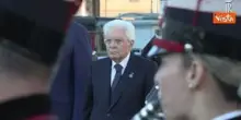 4 Novembre, Mattarella all'Altare Patria per Festa Forze Armate. Al suo arrivo gli onori militari