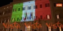 4 Novembre, Montecitorio illuminato con il tricolore per la Festa delle Forze Armate