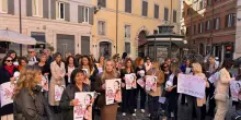 Violenza alle donne: flash mob contro gli abusi digitali con l'intelligenza artificiale