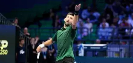 Atene, Djokovic batre Musetti ma non va a Torino. Lorenzo alle Finals