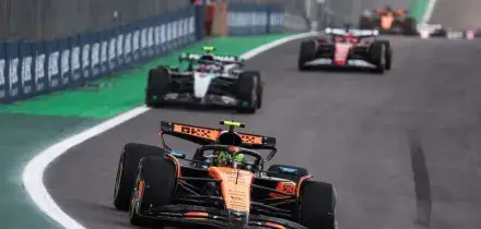 Norris vince in Brasile, Antonelli 2° e Verstappen 3° partendo da pit lane