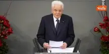 Mattarella a Berlino: Ci sono troppi "Dottor Stranamore" che "amano la bomba"