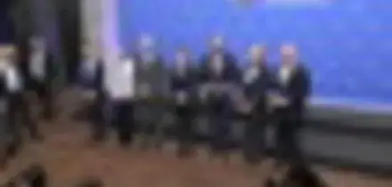 Ue, Macron: "preferenza europea" in settore tecnologico