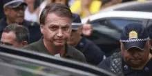 Caos in Brasile: arrestato l'ex presidente Bolsonaro. Era stato condannato a 27 anni