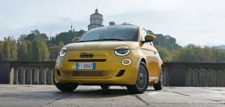Fiat 500 Hybrid, l'innovazione sposa la sostenibilità