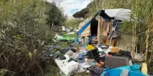 Ostia nel degrado: pineta delle Acque Rosse tra baracche e discariche