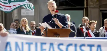 La censura dei vip di sinistra, da Scurati a Zerocalcare tutti contro "l'editore fascista"