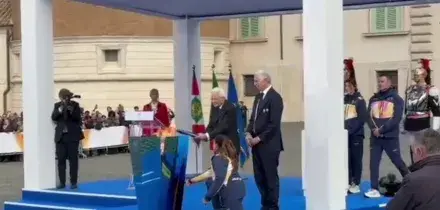 Mattarella accende il braciere olimpico di Milano-Cortina 2026