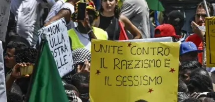 "Esame di integrazione", la Lega manda in tilt la sinistra sulla cittadinanza