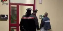 Torturati con acqua bollente per debiti di droga: arrestati 11 pusher