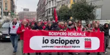 In diecimila in piazza a Napoli al corteo Cgil contro la manovra