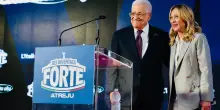 Meloni e Abu Mazen ad Atreju: "L'Italia centrale in Medioriente". Il leader dell'Anp: "Occorre riconoscere la Palestina"