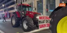 Gli agricoltori protestano con i trattori a Bruxelles al Consiglio Ue contro Mercosur e nuova Pac