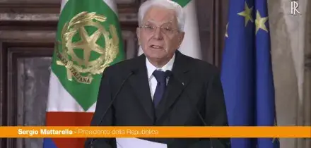 Mattarella "Spesa sulla difesa poco popolare, ma ora necessaria"