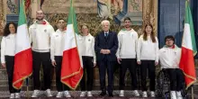 Milano-Cortina alle porte, Mattarella consegna il Tricolore agli alfieri azzurri