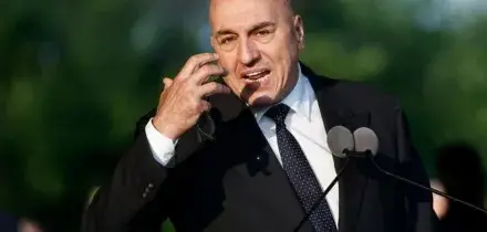 Crosetto vola in Bulgaria per incontrare il Battlegroup dell'Alleanza Atlantica