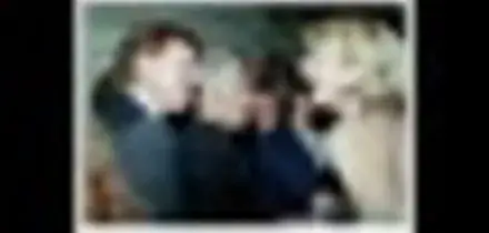 Caso Epstein, pubblicati altri documenti: Trump pi&ugrave; volte con lui sul jet