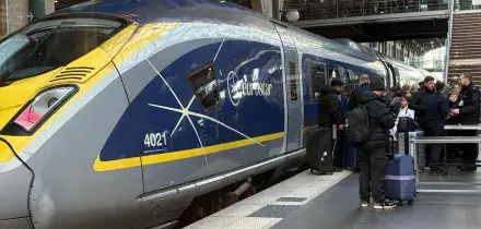Caos sotto la Manica: guasto elettrico blocca l'Eurostar