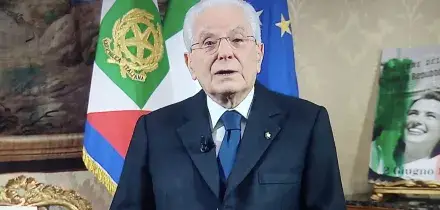 "La democrazia &egrave; pi&ugrave; forte di tutto". Mattarella celebra gli 80 anni della Repubblica. E ai giovani: "Siate esigenti"