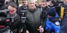 Tajani a Crans Montana: "I feriti non identificati ora sono tre, ma sei italiani sono ancora dispersi"
