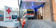 Benvenuti nell'inferno del Pronto soccorso. Fotografia di un incubo: un paziente su due lasciato in barella